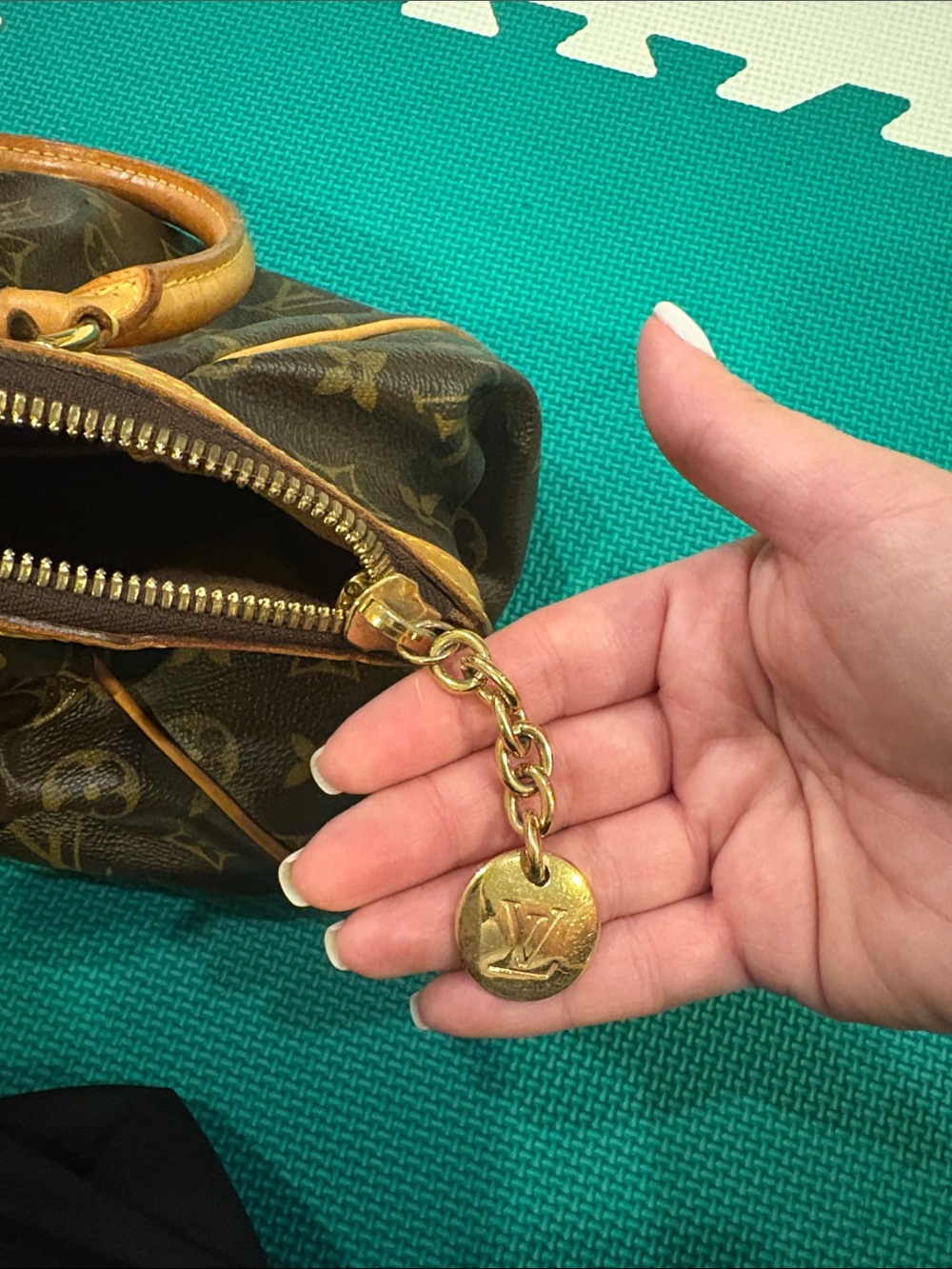 Louis Vuitton Monogram Canvas Satchel with Vachetta Leather Handles - Picture 7 of 9